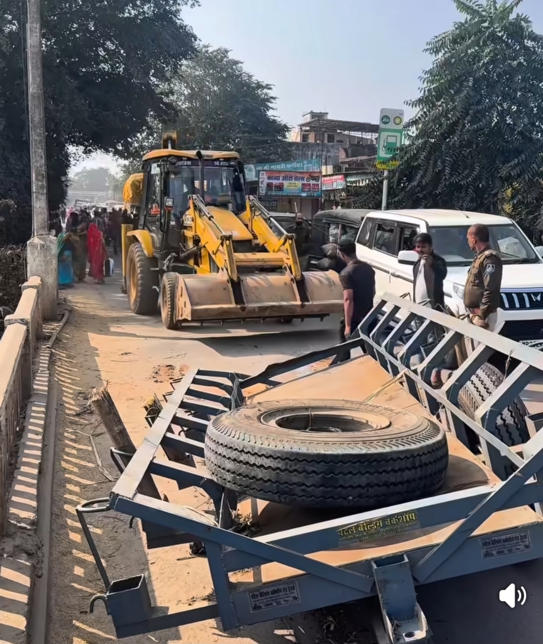 गाडरवारा में शक्कर नदी के पुल पर लगा जाम