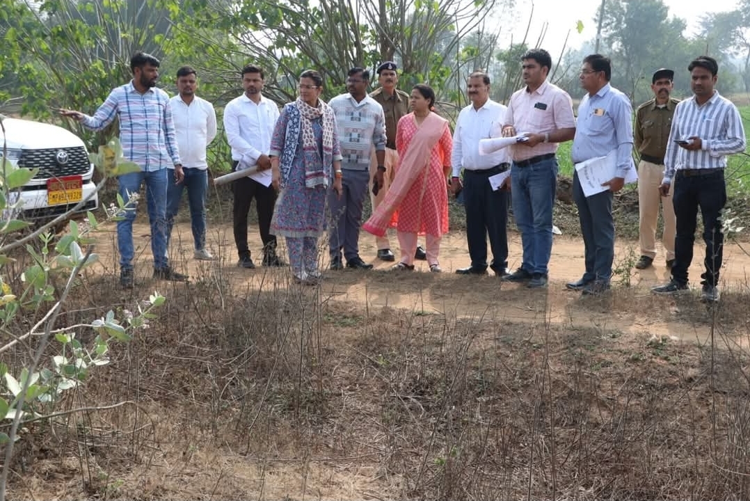 कलेक्टर श्रीमती रजनी सिंह ने नगर परिषद चीचली में स्थापित होने वाले एसटीपी प्लांट का किया स्थल निरीक्षण