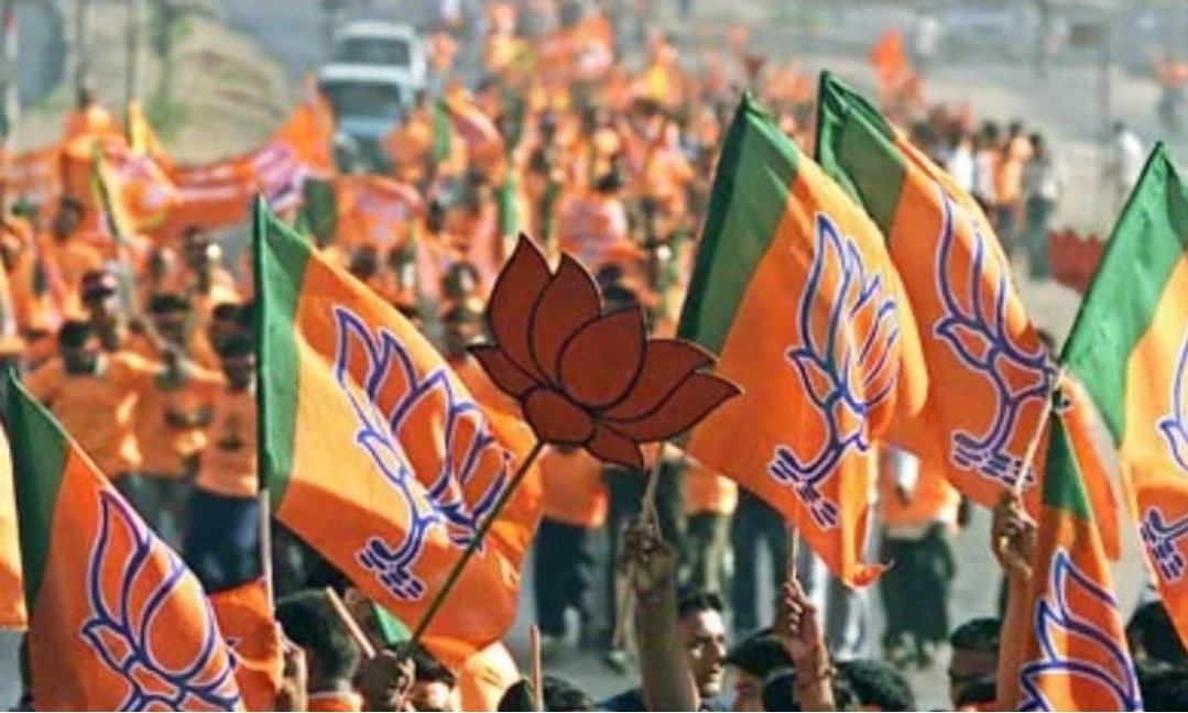 भोपाल: मध्यप्रदेश की राजनीति में  बड़ा फेरबदल का बिगुल बज गया है।