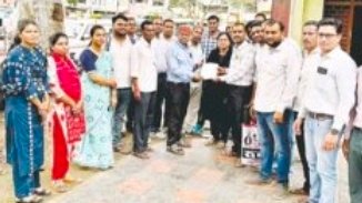 गाडरवारा पांच सूत्रीय मांगों को लेकर कलमबंद आंदोलन: पटवारियों की अनिश्चितकालीन हड़ताल शुरू