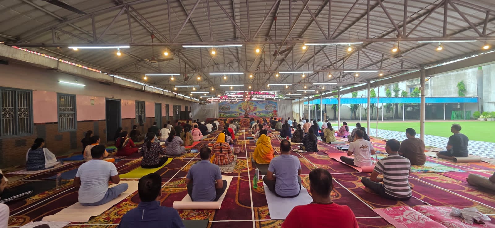 गाडरवारा राइडर्स की पहल, आज से शुरू हुआ योग शिविर  गाडरवारा। स्वस्थ शरीर और सकारात्मक जीवनशैली को बढ़ावा देने के उद्देश्य से गाडरवारा राइडर्स द्वारा आयोजित विशेष योग शिविर का शनिवार से शुभारंभ